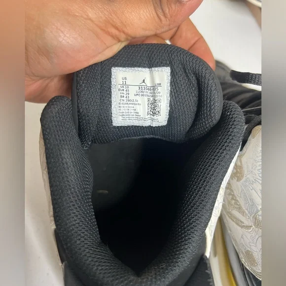 Nike Jordan Dub Zero Black and White Gold Trim 311046-005 Size 11 Sneakers Shoes - Picture 7 of 8